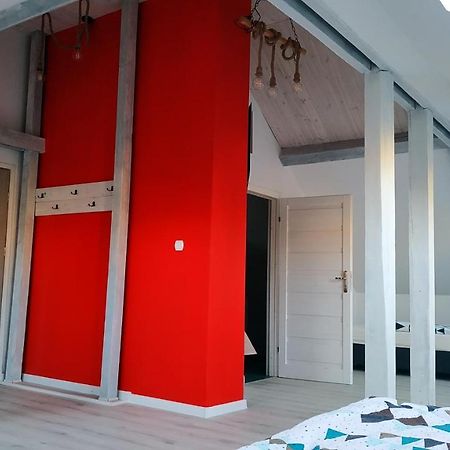 Apartament Witkacego Czerwony Słupsk Exterior foto